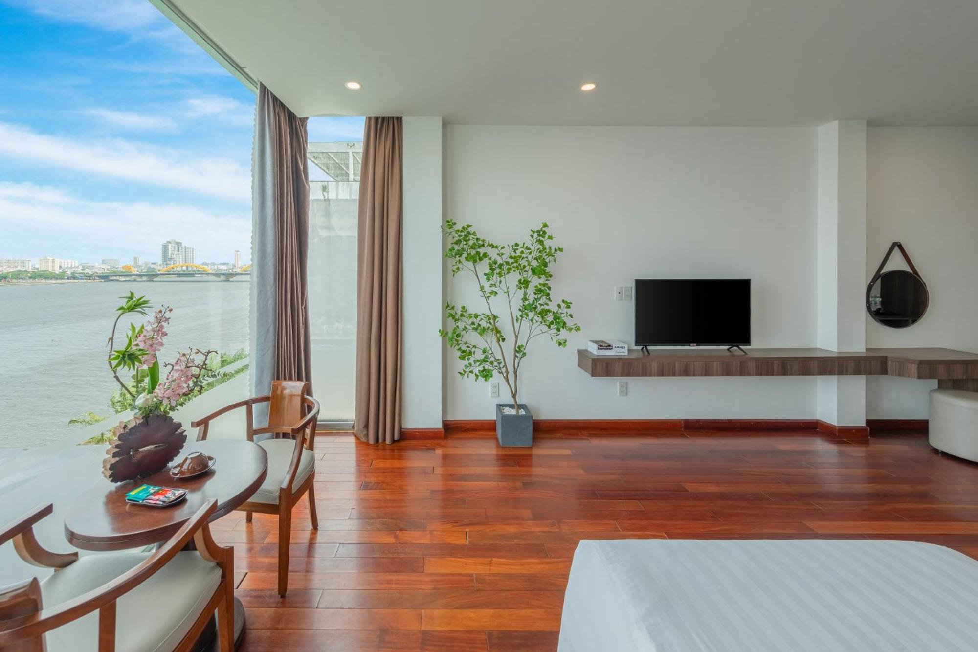 Hoang Linh Riverside Hotel Danang Luaran gambar