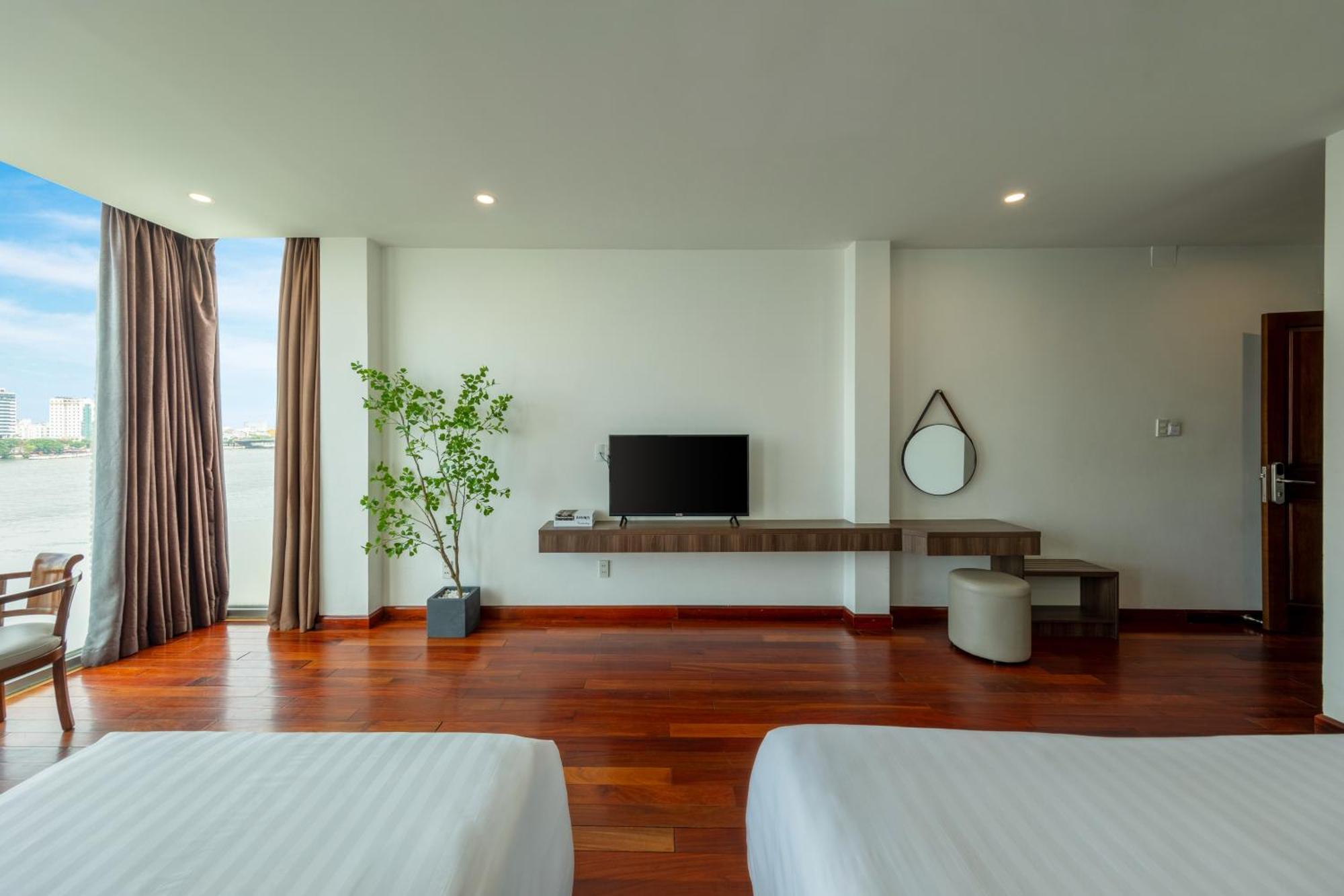 Hoang Linh Riverside Hotel Danang Luaran gambar